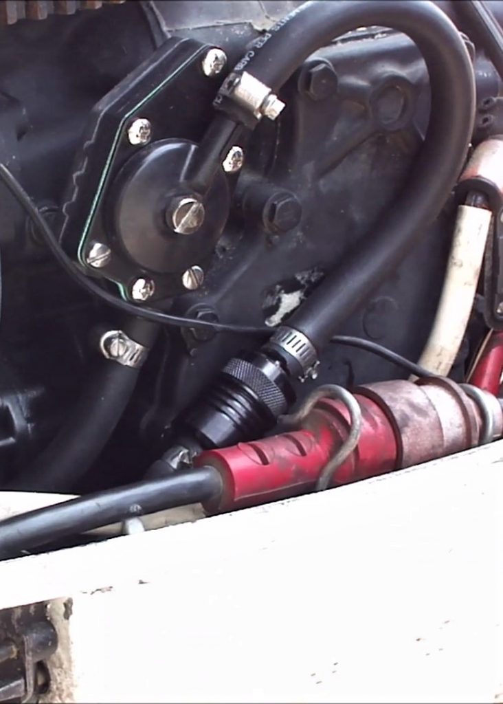 Replace a Johnson Evinrude VRO Oil Pump with a Standard Fuel Pump