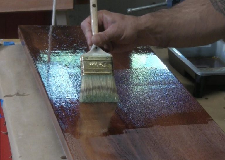 Applying Spar Varnish Boston Whaler 13 Restoration Part 11